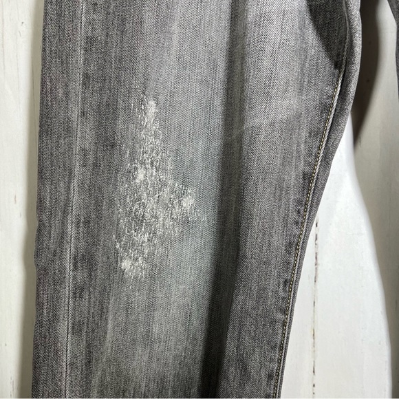 Ed Hardy Straight Leg Y2K Distressed Destroyed Embroidered Denim Jeans Size 36 - Picture 4 of 15